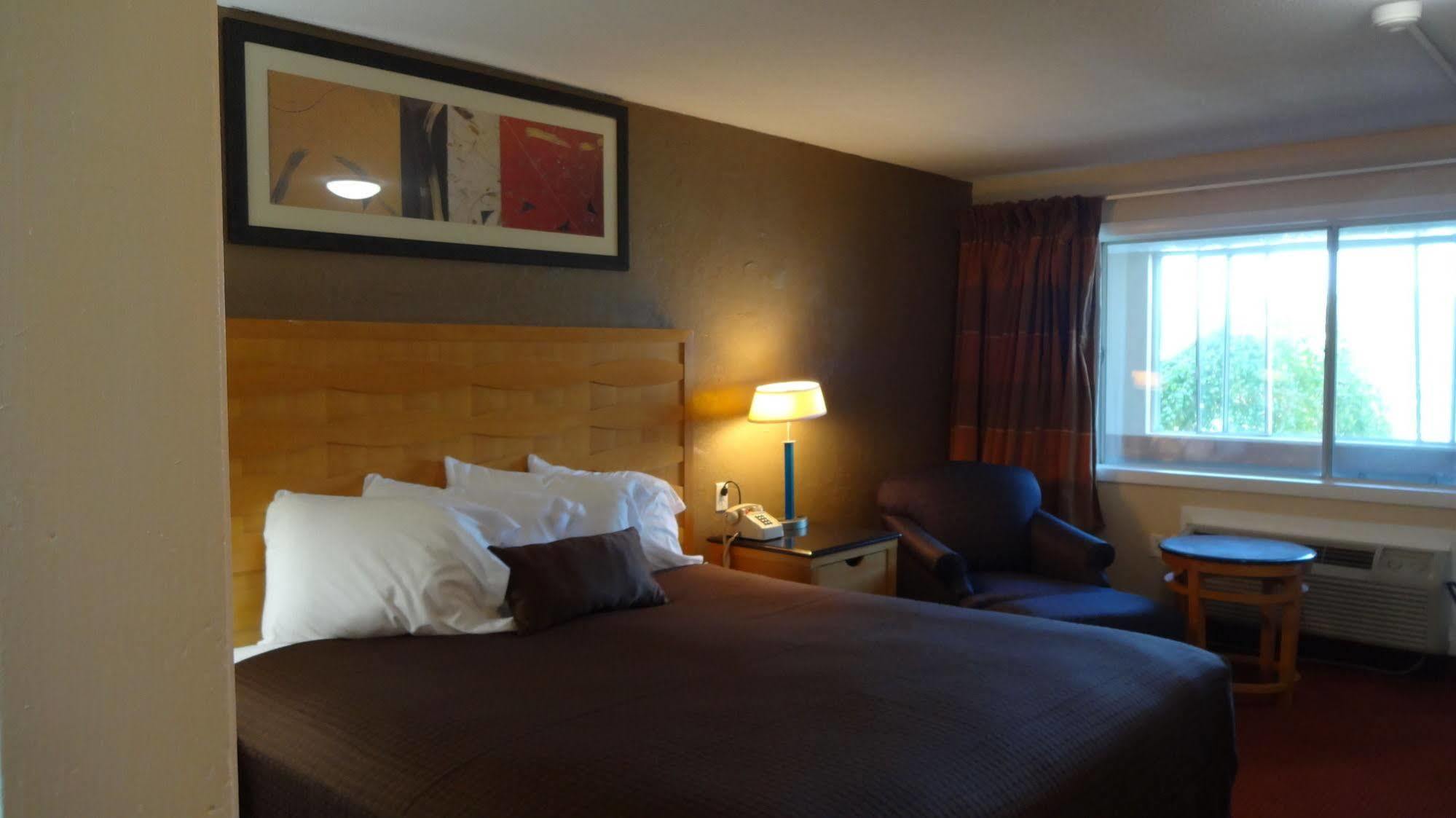 Eastern Inn Bourne Luaran gambar